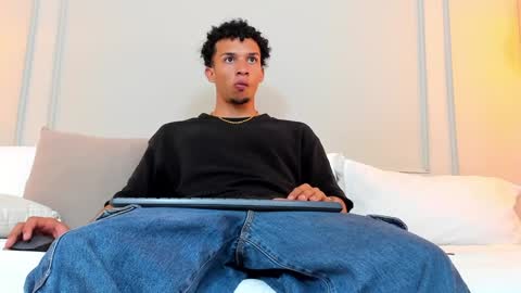 Dominick Star online show from January 6, 3:42 am