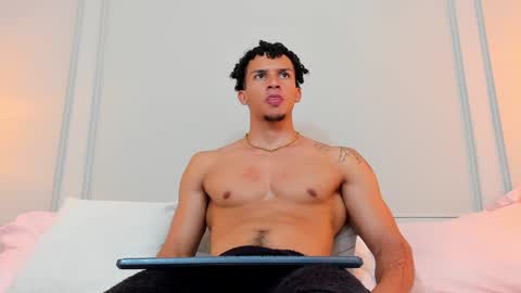 Dominick Star online show from January 12, 9:19 am