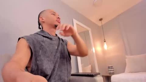 Dominick Star online show from November 5, 4:01 am