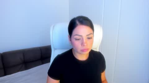 Snapshot of dominique_21x chatting on October 8, 3:59 am DOMINIC online show from October 8, 3:59 am