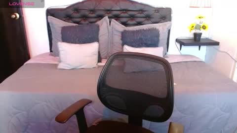 Snapshot of domink_gilr chatting on September 25, 7:50 pm  D O M I N K  online show from September 25, 7:50 pm