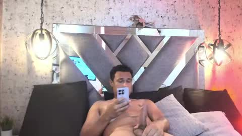 dominous online show from May 16, 7:56 pm