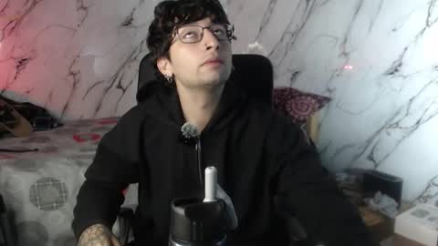 Snapshot of dominus_kane chatting on April 1, 5:08 am dominus_kane online show from April 1, 5:08 am