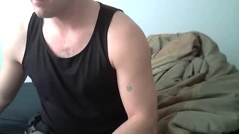 Snapshot of domjfriesen1541 chatting on March 29, 9:48 pm domjfriesen1541 online show from March 29, 9:48 pm