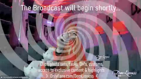 Snapshot of domlioness chatting on October 12, 11:04 pm DomLioness online show from October 12, 11:04 pm