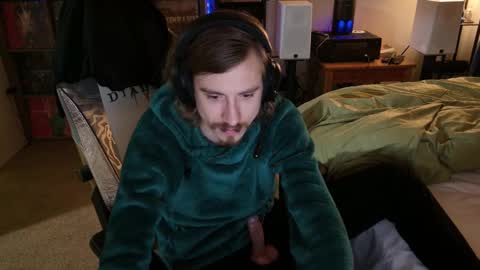 Snapshot of dommepleasemistress chatting on December 4, 4:32 am dommepleasemistress online show from December 4, 4:32 am