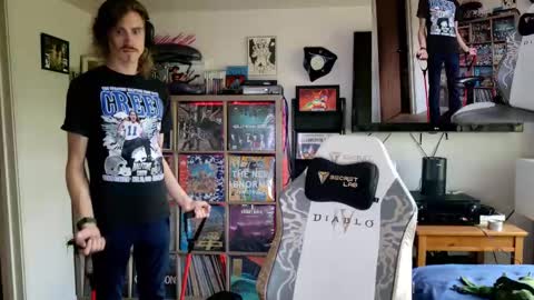 Snapshot of dommepleasemistress chatting on October 1, 12:05 am dommepleasemistress online show from October 1, 12:05 am