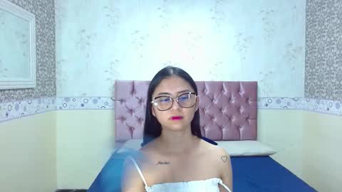 DONA Y CARL online show from December 8, 2:18 am