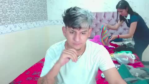 DONA Y CARL online show from January 22, 3:09 am