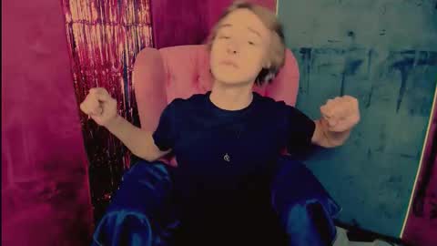 Donald online show from December 17, 6:58 pm