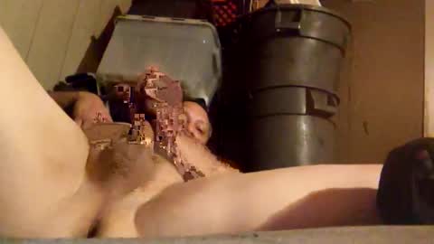 donaldblades04 online show from April 14, 4:29 am