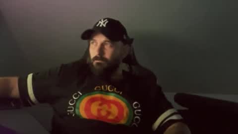 donchriiis online show from October 30, 6:26 am