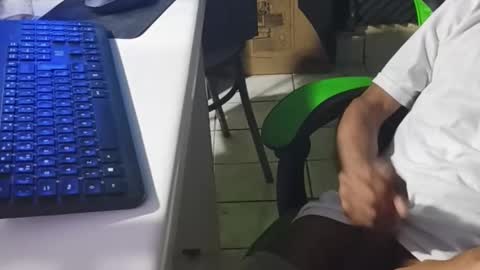 dondiego5511 online show from April 23, 9:17 pm