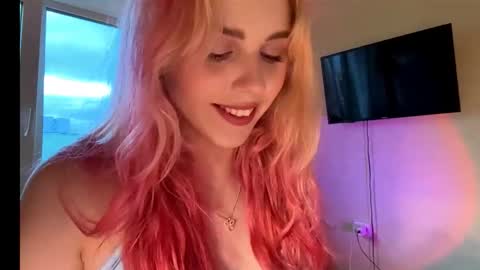 Karolina online show from October 23, 1:21 pm