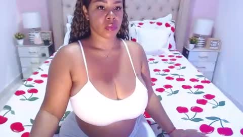Snapshot of donnaadore chatting on July 19, 3:05 pm Donna online show from July 19, 3:05 pm