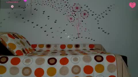 Dona online show from December 8, 6:28 pm