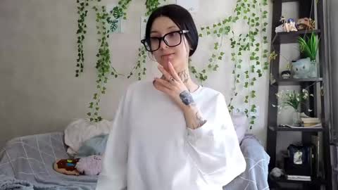 DonnaHeartman online show from May 26, 10:00 am