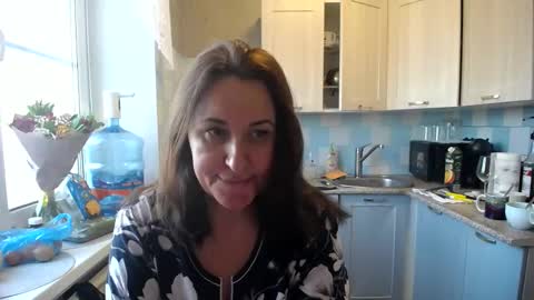 Snapshot of donnalimadonna chatting on January 6, 9:30 am Tatiana 43 curvy sexy body and Joanna redhead 39 years online show from January 6, 9:30 am