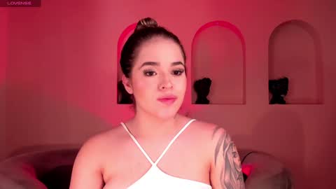  Donna Stonne  online show from December 8, 2:28 am