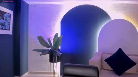  Donna Stonne  online show from September 26, 4:16 am