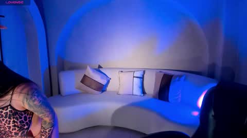  Donna Stonne  online show from September 27, 4:06 am