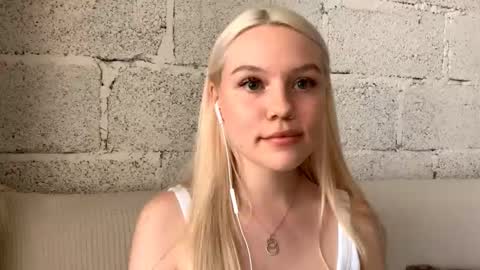 Stella online show from October 13, 10:48 am