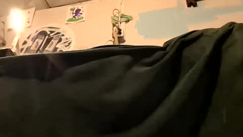 donnie401152 online show from September 19, 8:31 pm