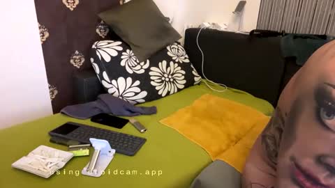 donny442313 online show from April 18, 6:56 pm