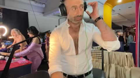 Donny online show from February 7, 2:48 am