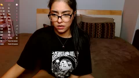 DontBeMina online show from January 6, 8:35 am