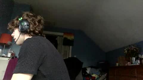 donutking42069 online show from January 14, 9:09 pm