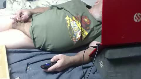 cummingdoouug online show from April 23, 8:33 pm