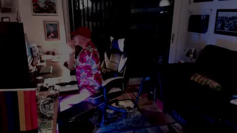 Snapshot of dopeleaf2 chatting on July 19, 9:07 pm dopeleaf2 online show from July 19, 9:07 pm
