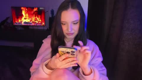 Snapshot of doracharmer chatting on May 5, 2:14 pm Dora Charmer online show from May 5, 2:14 pm