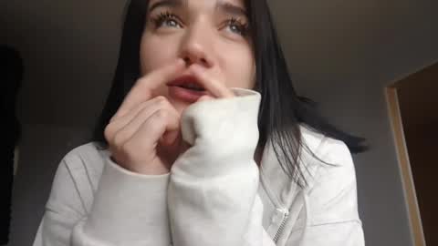 Jacqueline online show from February 22, 6:46 am