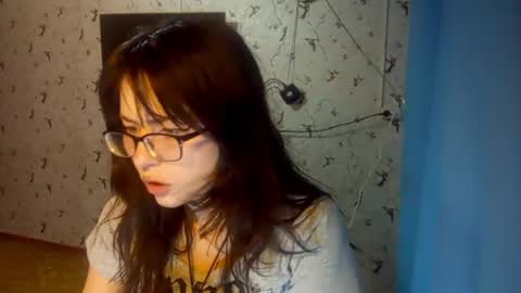 Snapshot of doretharuschak chatting on May 27, 11:07 am Aimi online show from May 27, 11:07 am