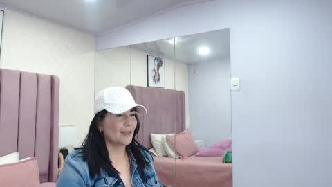 Anny online show from April 11, 12:31 pm