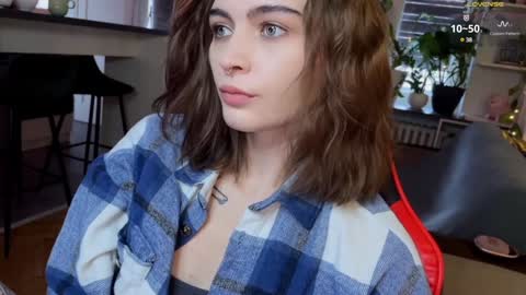 Snapshot of dorfmatratze_ chatting on December 21, 8:39 am Alice online show from December 21, 8:39 am