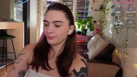 Alice online show from November 2, 7:33 am