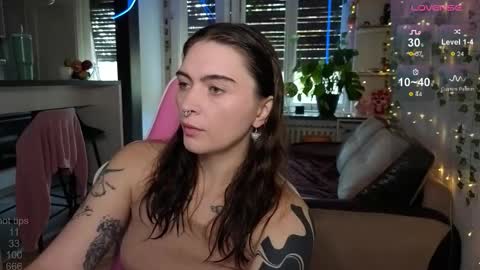 Alice online show from November 3, 7:20 am