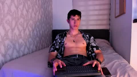 Snapshot of dorian_mystery chatting on February 23, 11:14 pm dorian_mystery online show from February 23, 11:14 pm