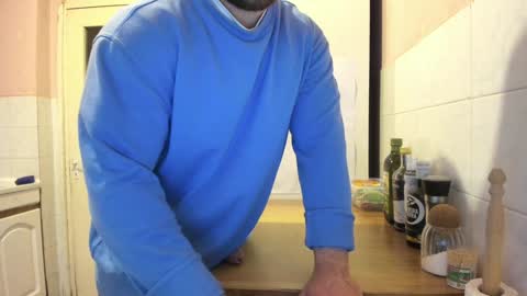 Snapshot of doriancretu95 chatting on December 26, 12:16 pm menu below online show from December 26, 12:16 pm