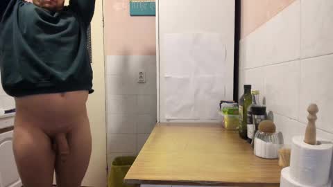 Snapshot of doriancretu95 chatting on February 24, 7:09 pm menu below online show from February 24, 7:09 pm