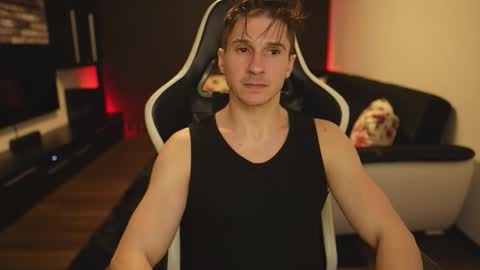 Dorian Reyes online show from March 20, 1:10 am