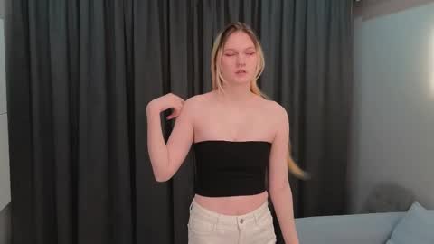 Emma online show from February 4, 7:20 pm