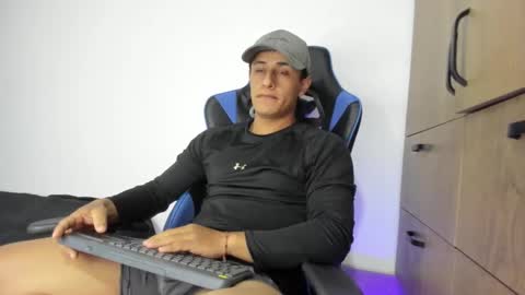 dorman_boy online show from November 16, 3:56 am