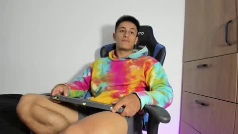 dorman_boy online show from February 28, 10:38 am