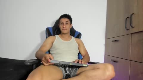 dorman_boy online show from March 20, 2:38 am