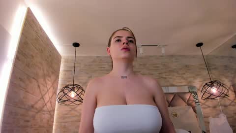  DOROTHY online show from February 14, 12:41 am