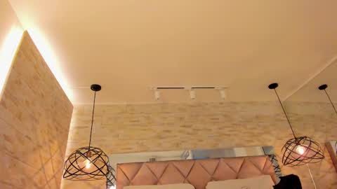  DOROTHY online show from February 24, 3:55 am